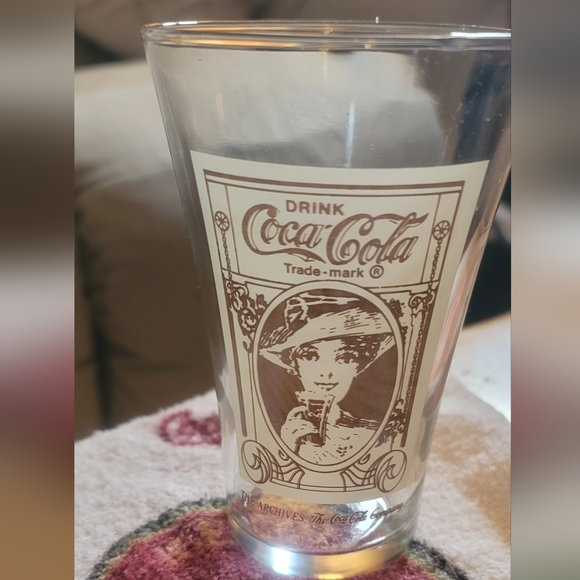 VINTAGE Coca-Cola Tiffany Style, Stained Glass Drinking Glasses/Tumblers 5(+2) - Picture 14 of 16